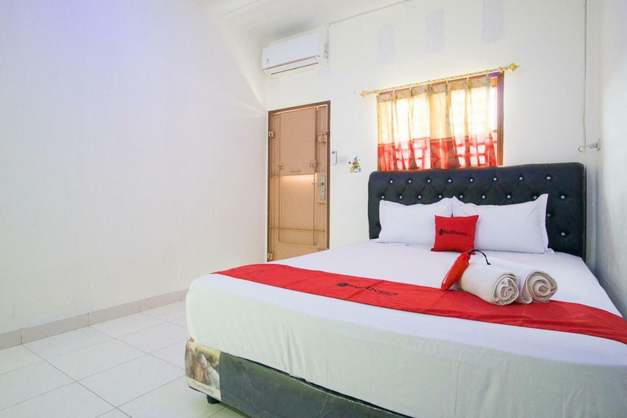 Reddoorz @ Pematangsiantar 2 Exterior foto
